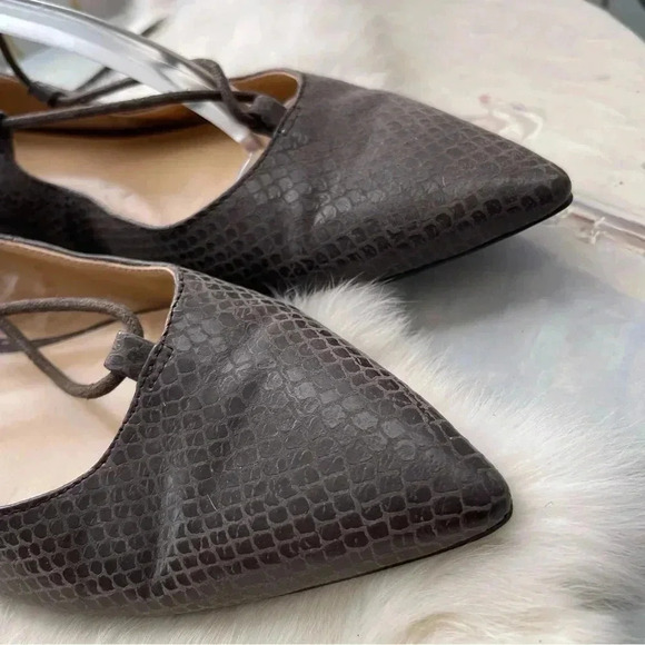 expressions shoes strapped ankle - Picture 2 of 7